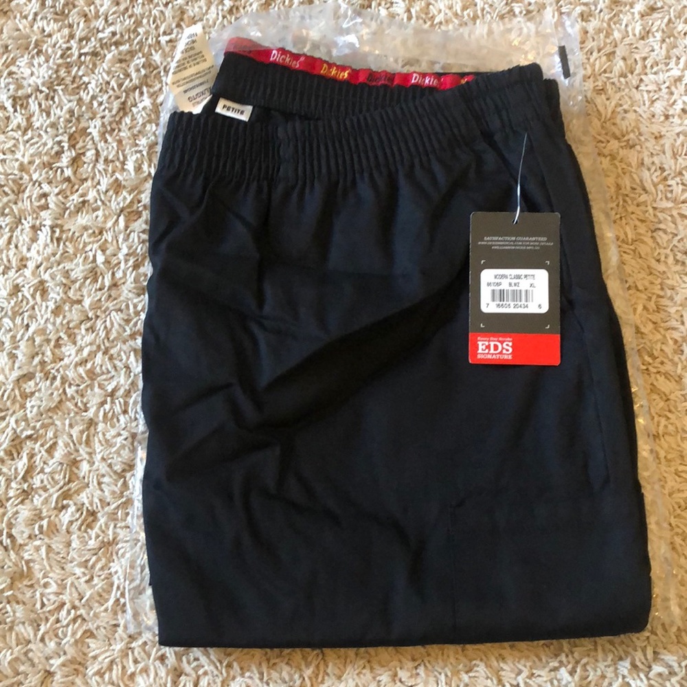 Dickies petite black scrubs.